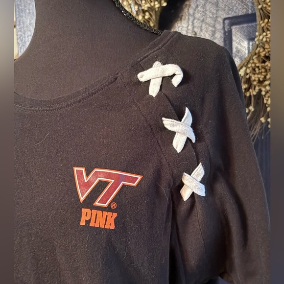 PINK Victoria's Secret VT Black Women's Top with White Accents - Picture 2 of 10
